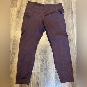 Ladies XL capri leggings